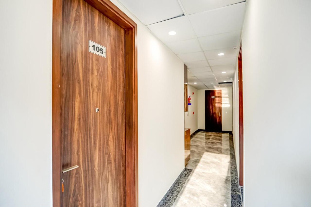 Flagship Happy Inn Delhi  Bagian luar foto