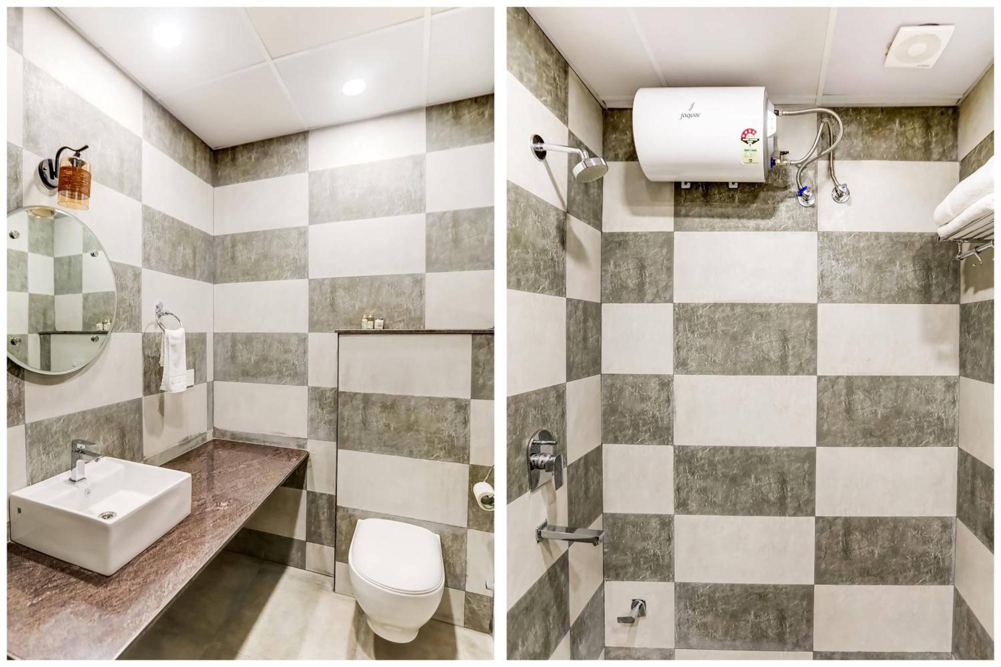 Flagship Happy Inn Delhi  Bagian luar foto